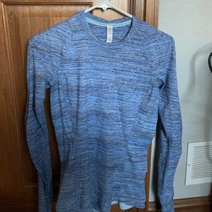 Lululemon athletica long sleeve workout top